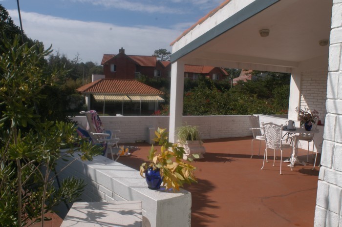 Casa frente al mar con cancha de Tenis